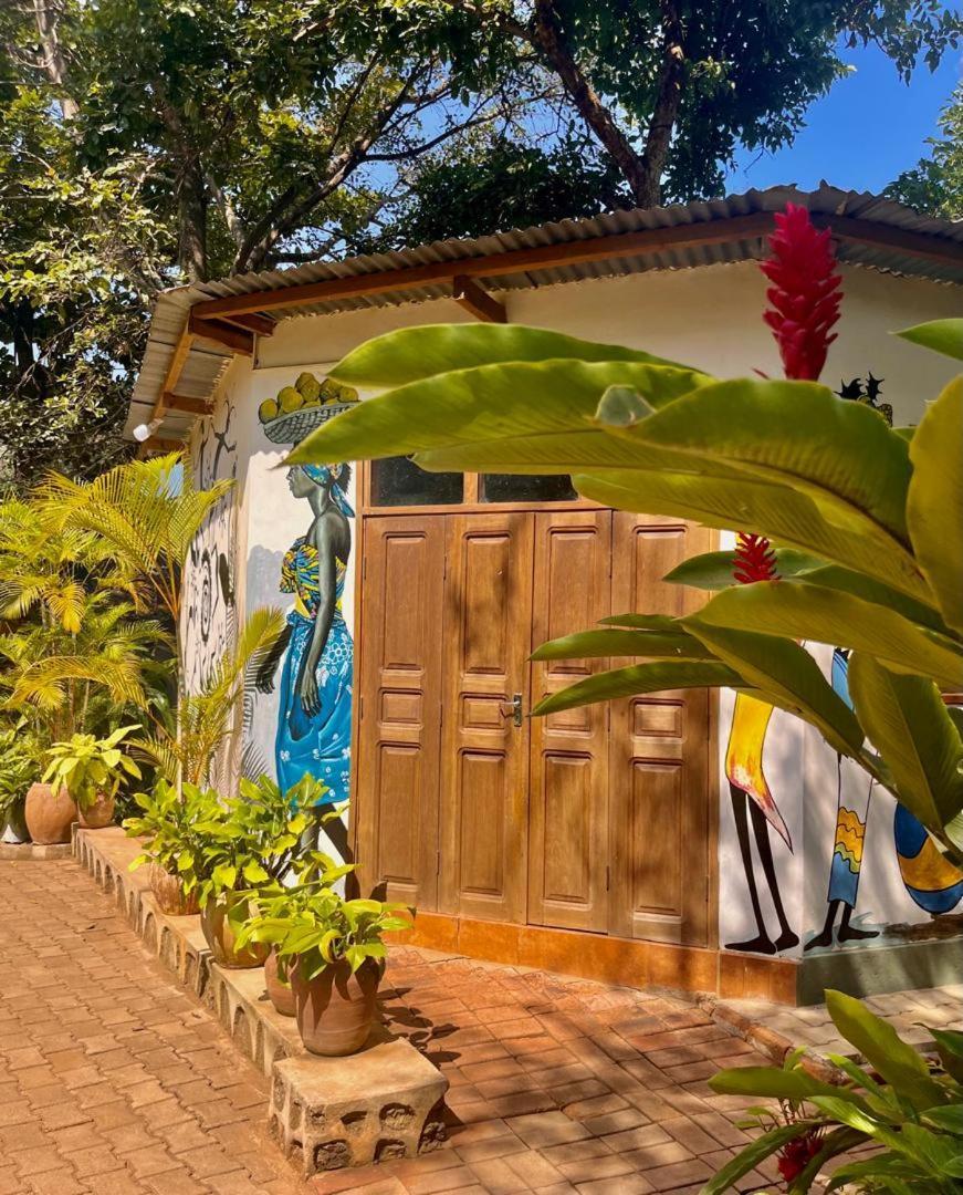 Kilimanjaro Lodge - Mcf Moshi Buitenkant foto